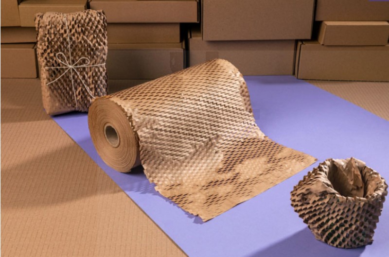 Hasított Csomagolópapír Tekercsben - 30cm x100 méter Papir,celofán,fólia